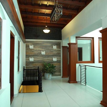 Villa De 1945 Mahe Екстериор снимка