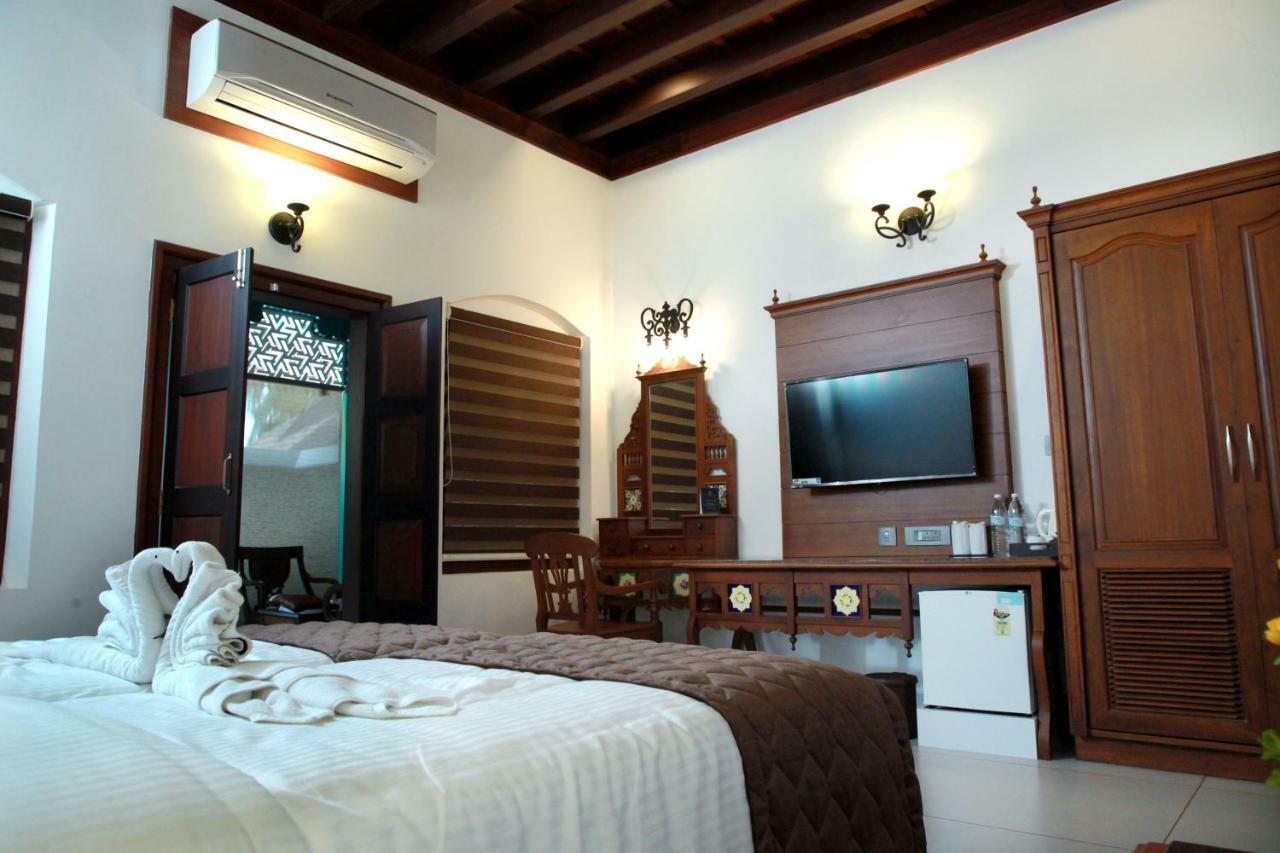 Villa De 1945 Mahe Екстериор снимка